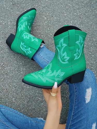 Women's Chic Emerald Green Faux Leather Embroidery Totem Mid Chunky Heel Western Ankle Boots Pointed Toe Mid-Block Heel Cowboy/Cowgirl Short Boots for Spring/Fall/Winter, Stylish Daily Dressy Boots