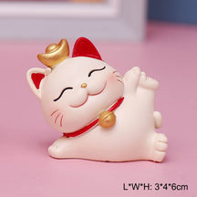 Chinese Lucky Wealth Waving Cat