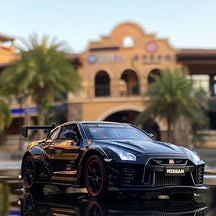 NISSAN GTR Car Metal Toy